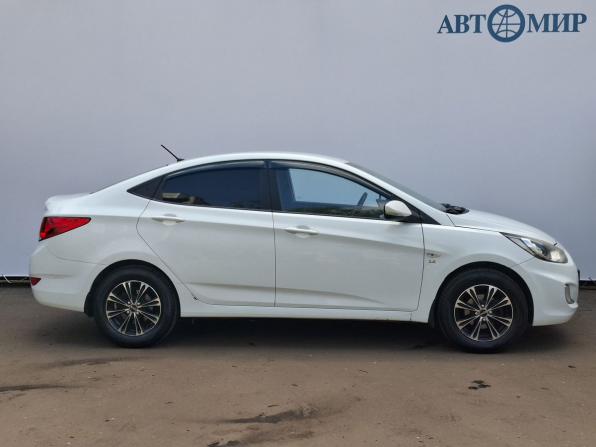 Hyundai Solaris I с пробегом 2013 года, цена 860 000 рублей, 91862 км, седан, Автокод Объявления
