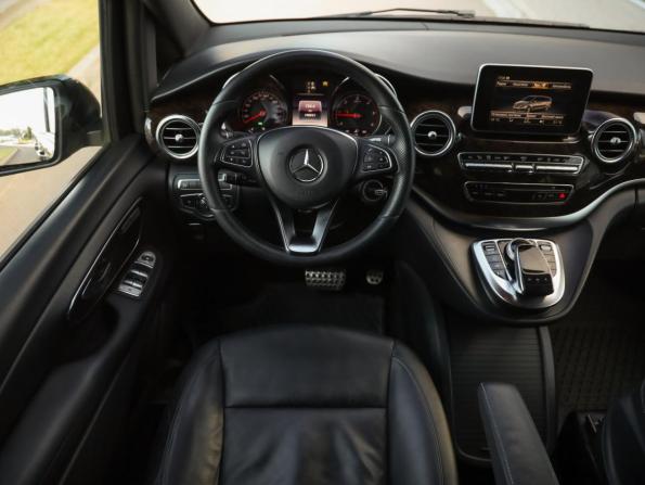Mercedes-Benz V-Класс III (W447) Рестайлинг с пробегом 2019 года, цена 3 749 000 рублей, 199232 км, минивэн, Автокод Объявления