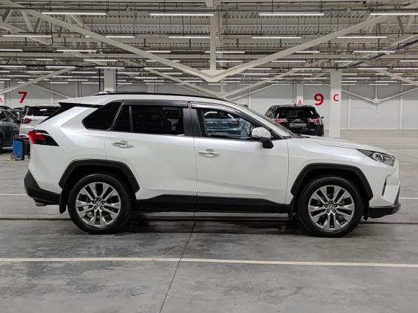 Toyota RAV4 V (XA50) с пробегом 2022 года, цена 3 580 000 рублей, 66082 км, внедорожник, Автокод Объявления