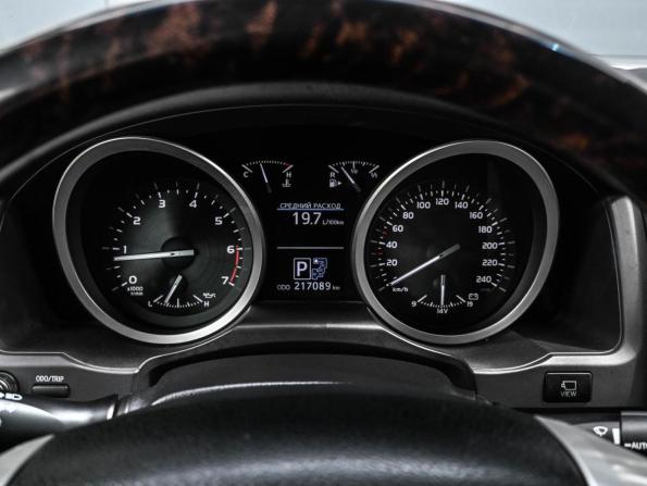 Toyota Land Cruiser 200 Series Рестайлинг 1 с пробегом 2014 года, цена 3 799 000 рублей, 217089 км, внедорожник, Автокод Объявления