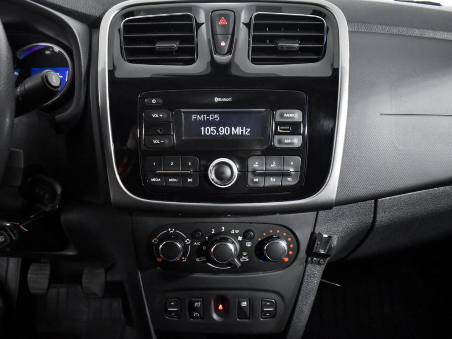 Renault Logan II Санкт-Петербург  - изображение 15
