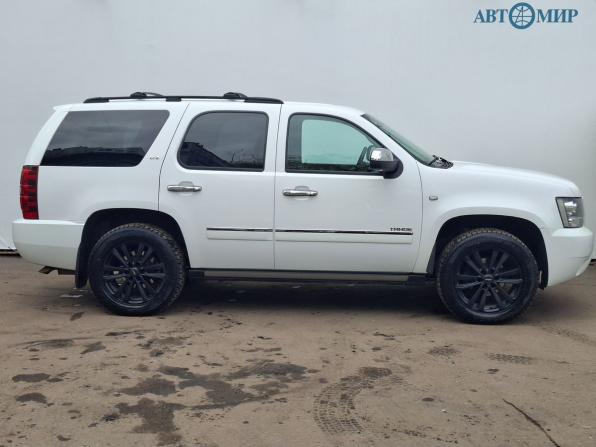 Chevrolet Tahoe III с пробегом 2012 года, цена 2 050 000 рублей, 268282 км, внедорожник, Автокод Объявления