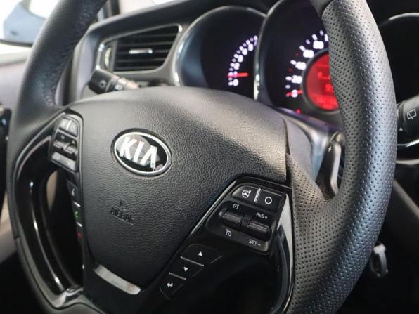Kia Ceed II с пробегом 2012 года, цена 1 139 000 рублей, 132150 км, хэтчбек, Автокод Объявления