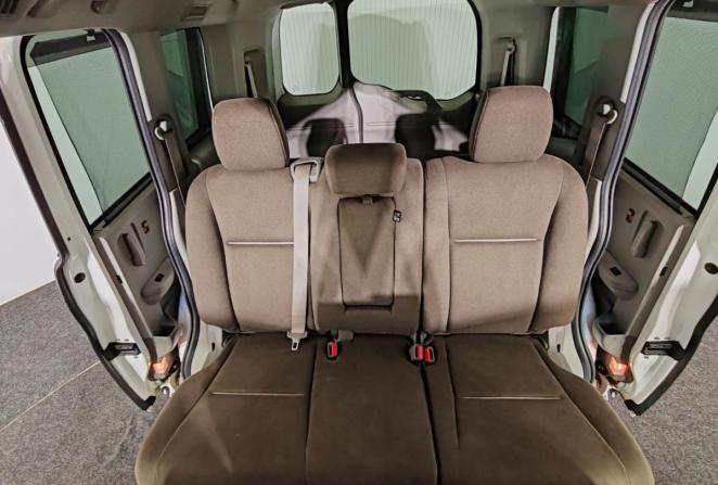 Honda Stepwgn V с пробегом 2016 года, цена 1 870 000 рублей, 155200 км, минивэн, Автокод Объявления