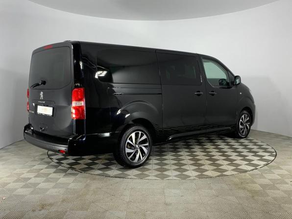 Peugeot Traveller I с пробегом 2019 года, цена 2 340 000 рублей, 107414 км, минивэн, Автокод Объявления