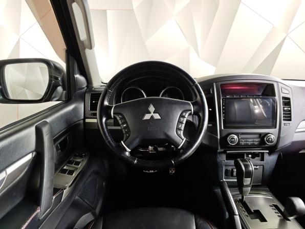 Mitsubishi Pajero IV Рестайлинг 1 с пробегом 2012 года, цена 1 899 000 рублей, 176888 км, внедорожник, Автокод Объявления