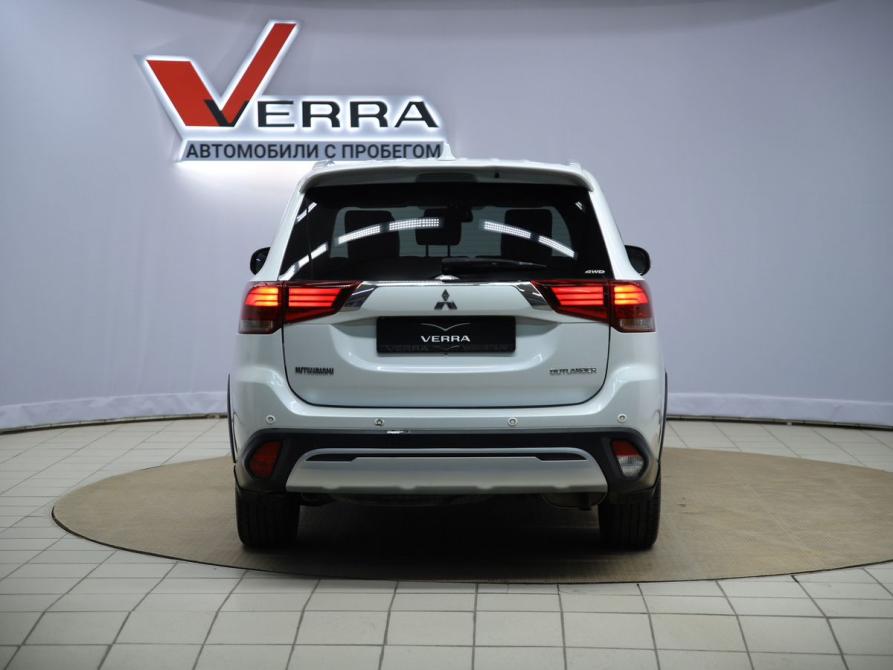 Mitsubishi Outlander III Рестайлинг 3 Уфа  - изображение 6