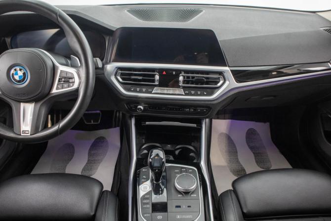 BMW 3 серии VII (G2x) с пробегом 2019 года, цена 4 249 000 рублей, 81000 км, седан, Автокод Объявления