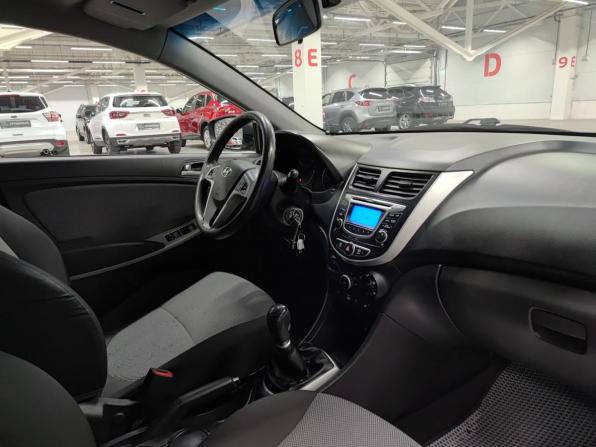 Hyundai Solaris I с пробегом 2014 года, цена 670 000 рублей, 193921 км, хэтчбек, Автокод Объявления