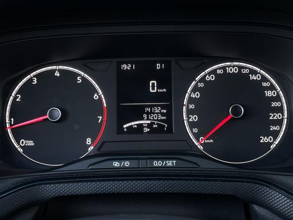 Volkswagen Polo VI с пробегом 2021 года, цена 1 630 000 рублей, 91201 км, лифтбек, Автокод Объявления