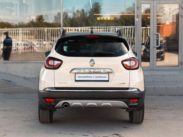Renault Kaptur I с пробегом 2019 года, цена 1 520 000 рублей, 117730 км, внедорожник, Автокод Объявления