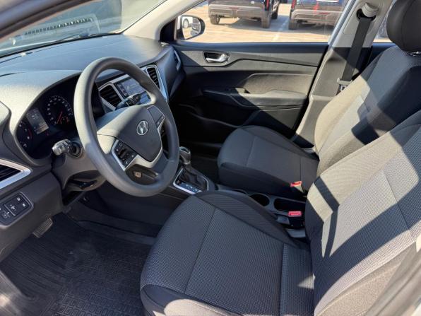 Hyundai Solaris II Рестайлинг с пробегом 2021 года, цена 1 399 000 рублей, 104000 км, седан, Автокод Объявления