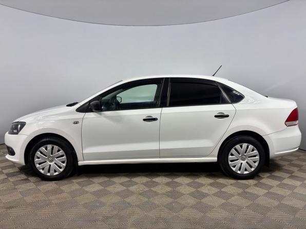 Volkswagen Polo V с пробегом 2014 года, цена 650 000 рублей, 213239 км, седан, Автокод Объявления