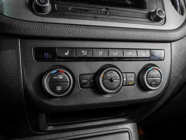 Volkswagen Tiguan I Рестайлинг с пробегом 2016 года, цена 1 589 000 рублей, 220787 км, внедорожник, Автокод Объявления