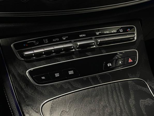 Mercedes-Benz E-Класс V (W213 S213 C238) Рестайлинг с пробегом 2021 года, цена 3 150 000 рублей, 235257 км, седан, Автокод Объявления
