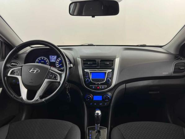 Hyundai Solaris I с пробегом 2012 года, цена 805 000 рублей, 221824 км, хэтчбек, Автокод Объявления