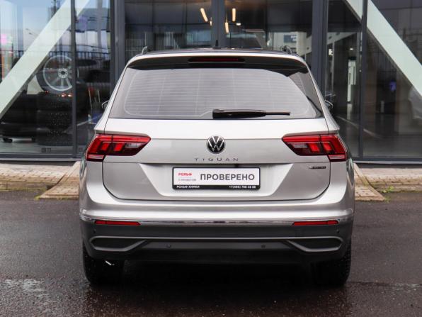 Volkswagen Tiguan II Рестайлинг с пробегом 2021 года, цена 2 888 000 рублей, 55437 км, внедорожник, Автокод Объявления