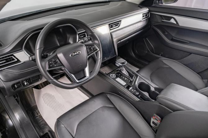 JAC J7 I с пробегом 2023 года, цена 1 439 000 рублей, 31500 км, лифтбек, Автокод Объявления