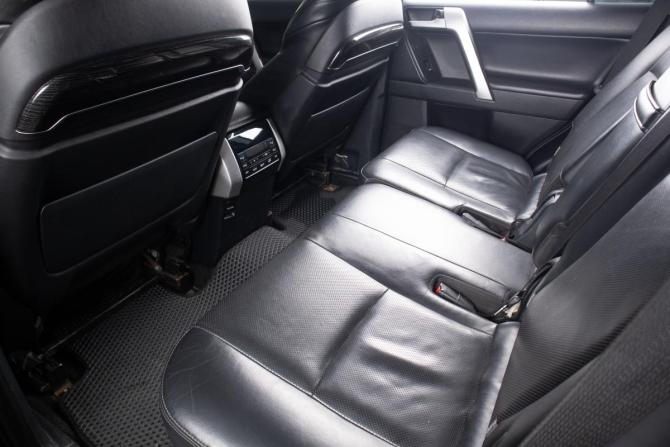 Toyota Land Cruiser Prado 150 Series Рестайлинг 2 с пробегом 2018 года, цена 3 849 000 рублей, 301378 км, внедорожник, Автокод Объявления