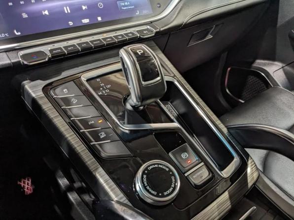 Geely Atlas Pro с пробегом 2023 года, цена 2 070 000 рублей, 47000 км, внедорожник, Автокод Объявления