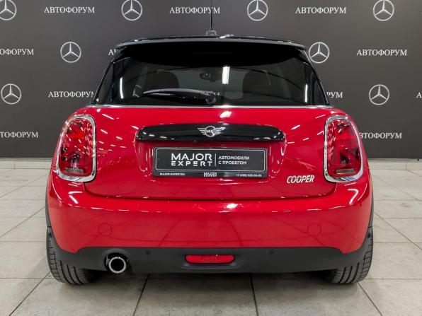 Mini Hatch III (F55/F56) Рестайлинг с пробегом 2020 года, цена 2 315 000 рублей, 51000 км, хэтчбек, Автокод Объявления
