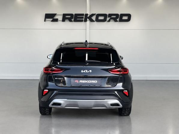 Kia XCeed I с пробегом 2021 года, цена 2 499 000 рублей, 89800 км, хэтчбек, Автокод Объявления