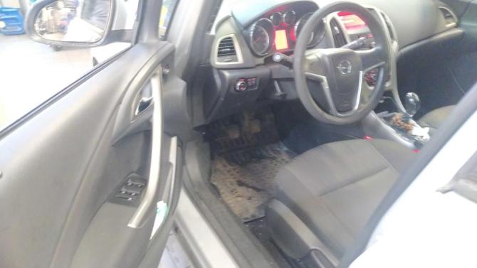 Opel Astra J с пробегом 2011 года, цена 520 000 рублей, 170205 км, хэтчбек, Автокод Объявления