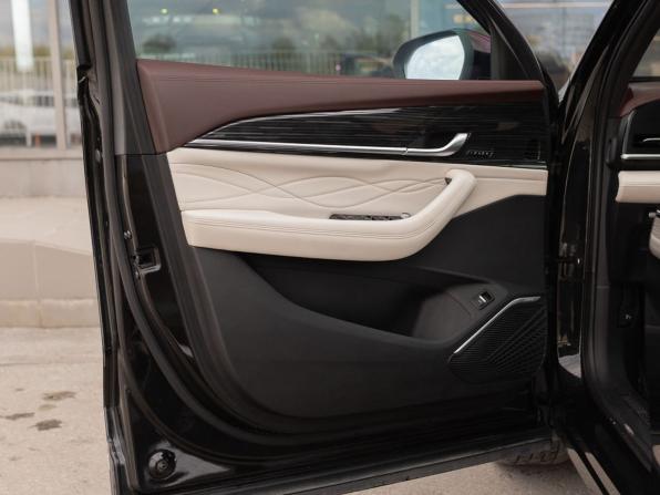 Geely Monjaro I с пробегом 2023 года, цена 2 650 000 рублей, 100991 км, внедорожник, Автокод Объявления