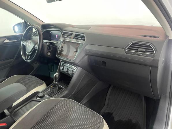 Volkswagen Tiguan II с пробегом 2019 года, цена 2 032 000 рублей, 201288 км, внедорожник, Автокод Объявления
