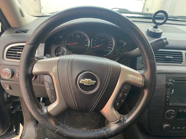 Chevrolet Tahoe III с пробегом 2013 года, цена 2 250 000 рублей, 208443 км, внедорожник, Автокод Объявления