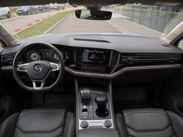 Volkswagen Touareg III с пробегом 2018 года, цена 4 749 000 рублей, 83286 км, внедорожник, Автокод Объявления