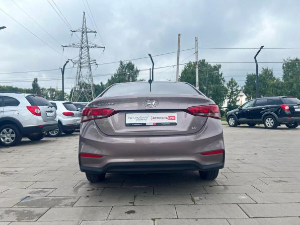 Hyundai Solaris II с пробегом 2018 года, цена 1 450 000 рублей, 114142 км, седан, Автокод Объявления