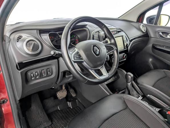 Renault Kaptur I Рестайлинг с пробегом 2021 года, цена 1 795 000 рублей, 43482 км, внедорожник, Автокод Объявления