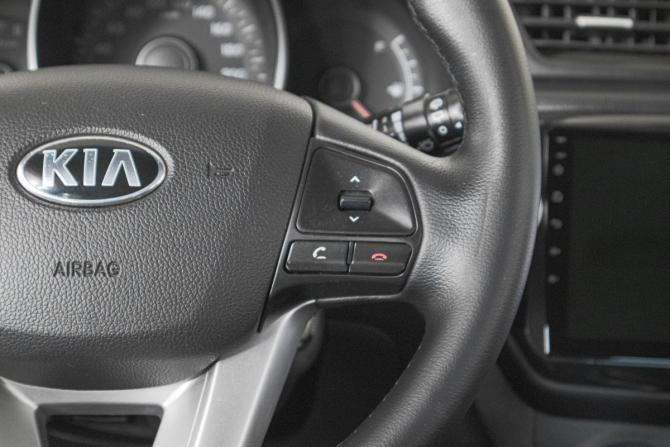 Kia Rio III с пробегом 2013 года, цена 779 000 рублей, 100000 км, хэтчбек, Автокод Объявления