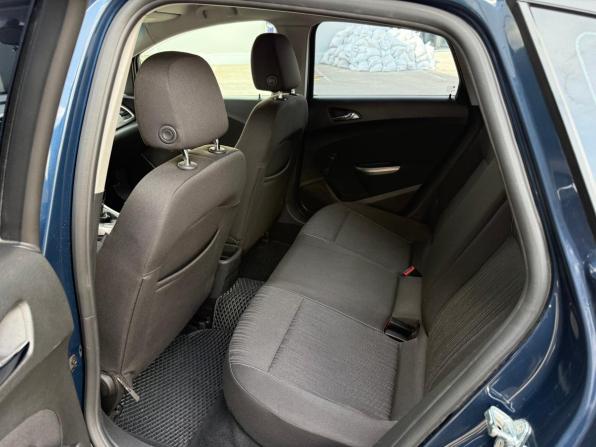 Opel Astra J с пробегом 2010 года, цена 641 000 рублей, 194532 км, хэтчбек, Автокод Объявления