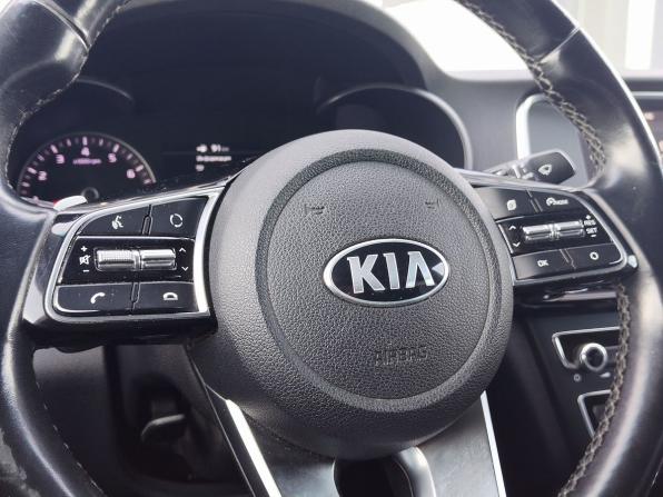 Kia Optima IV Рестайлинг с пробегом 2019 года, цена 1 940 000 рублей, 141200 км, седан, Автокод Объявления