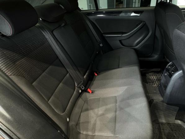Volkswagen Jetta VI Рестайлинг с пробегом 2017 года, цена 1 399 000 рублей, 160384 км, седан, Автокод Объявления
