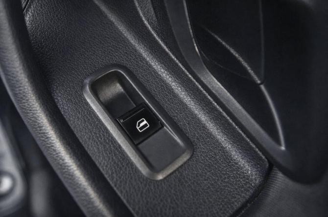 Skoda Fabia II Рестайлинг с пробегом 2012 года, цена 819 000 рублей, 204300 км, хэтчбек, Автокод Объявления
