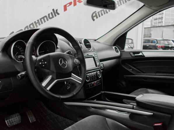 Mercedes-Benz M-Класс II (W164) Рестайлинг с пробегом 2010 года, цена 1 450 000 рублей, 274304 км, внедорожник, Автокод Объявления