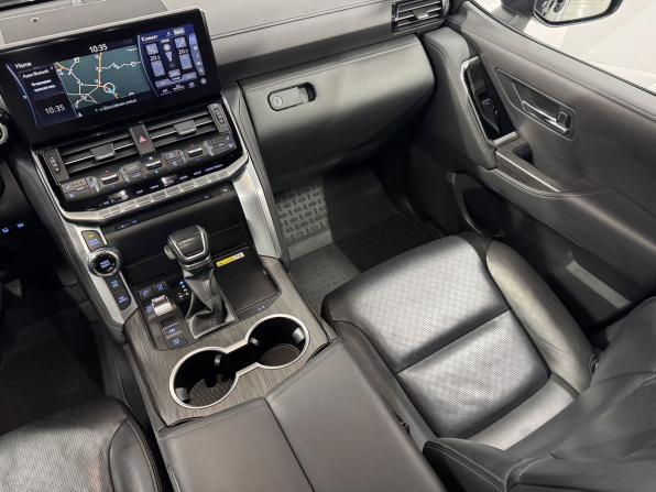 Toyota Land Cruiser 300 Series с пробегом 2021 года, цена 10 800 000 рублей, 109867 км, внедорожник, Автокод Объявления