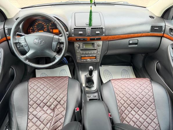 Toyota Avensis II Рестайлинг с пробегом 2006 года, цена 575 000 рублей, 484832 км, седан, Автокод Объявления