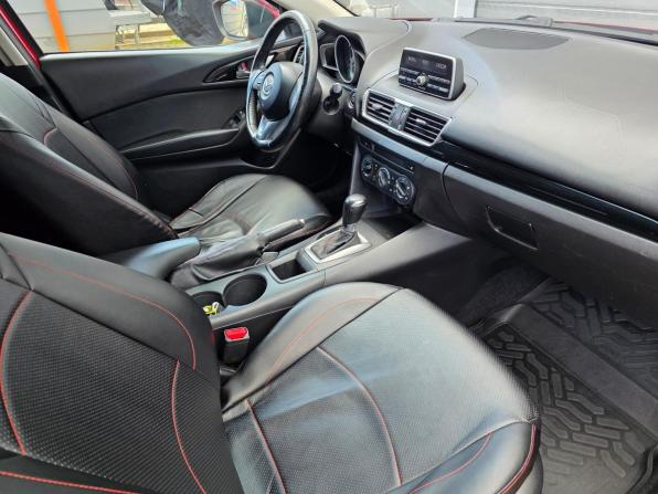 Mazda 3 III (BM) с пробегом 2014 года, цена 1 050 000 рублей, 146100 км, седан, Автокод Объявления