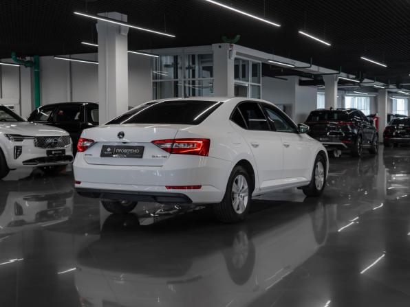 Skoda Superb III с пробегом 2018 года, цена 2 500 000 рублей, 105000 км, лифтбек, Автокод Объявления