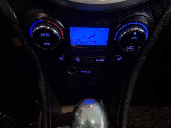 Hyundai Solaris I с пробегом 2012 года, цена 726 000 рублей, 214527 км, седан, Автокод Объявления