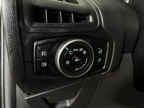 Ford Focus III Рестайлинг с пробегом 2016 года, цена 940 000 рублей, 166347 км, хэтчбек, Автокод Объявления