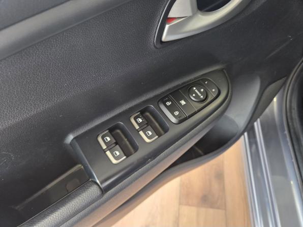 Kia Rio IV с пробегом 2020 года, цена 1 529 000 рублей, 101010 км, седан, Автокод Объявления