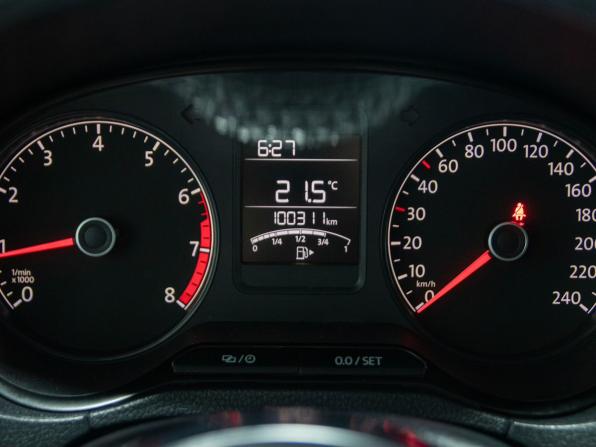 Volkswagen Polo V Рестайлинг с пробегом 2019 года, цена 1 238 000 рублей, 100200 км, седан, Автокод Объявления