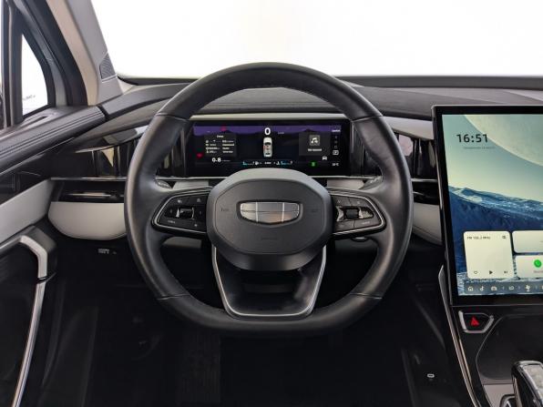 Geely Atlas II с пробегом 2023 года, цена 2 299 000 рублей, 82152 км, внедорожник, Автокод Объявления
