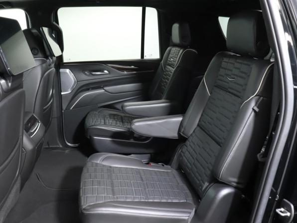 Cadillac Escalade V с пробегом 2021 года, цена 11 700 000 рублей, 27945 км, внедорожник, Автокод Объявления