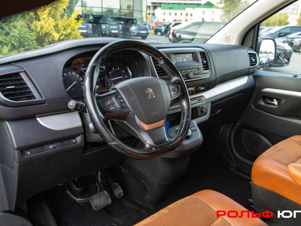 Peugeot Traveller I с пробегом 2021 года, цена 2 288 000 рублей, 247536 км, минивэн, Автокод Объявления